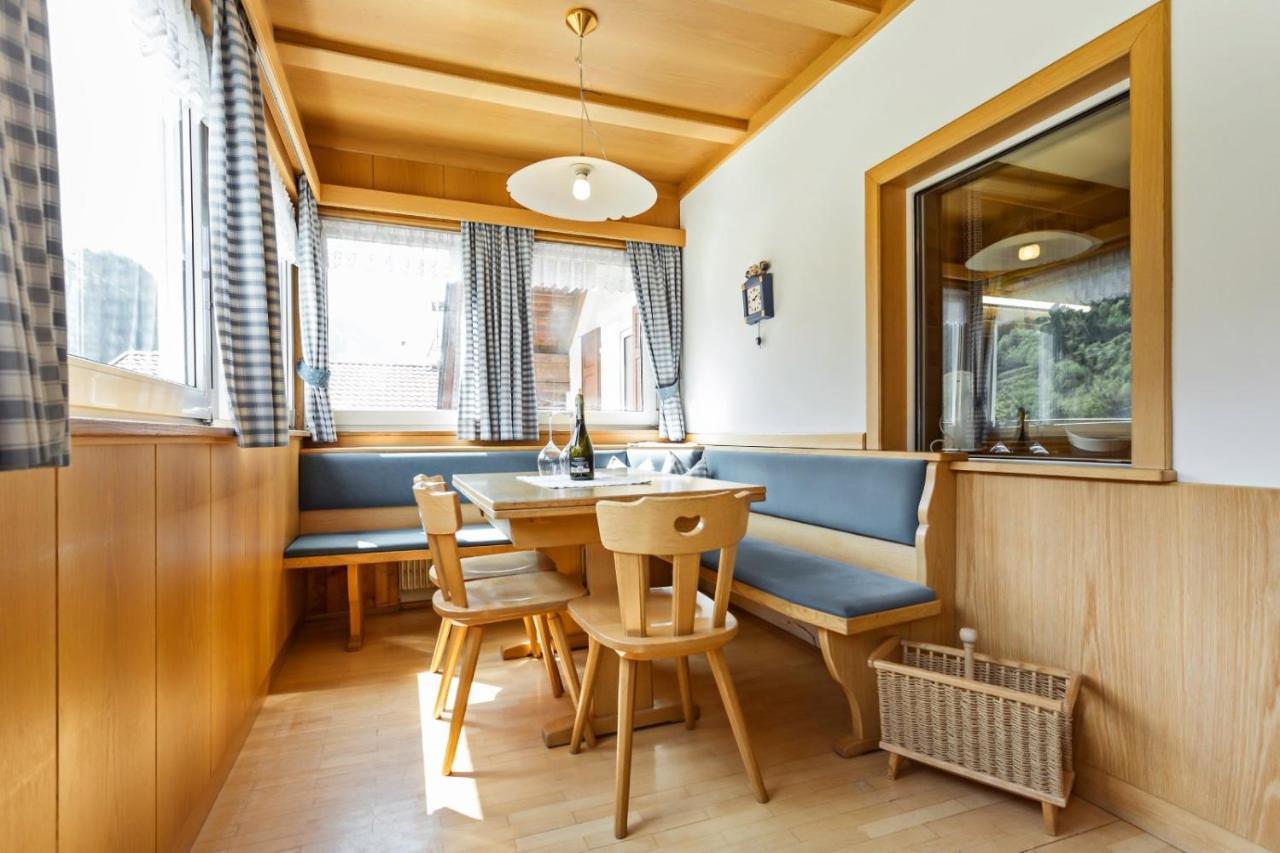 Villa Alpina Apartments Santa Cristina Val Gardena Ngoại thất bức ảnh
